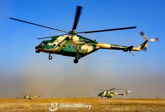 中国同时引进美俄直升机 为何最终只仿制了美国货