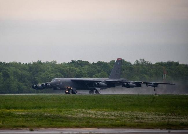 B-52H�İͿ�˹������܊���س��l����ȡ������̫ƽ���܊˾��پW��