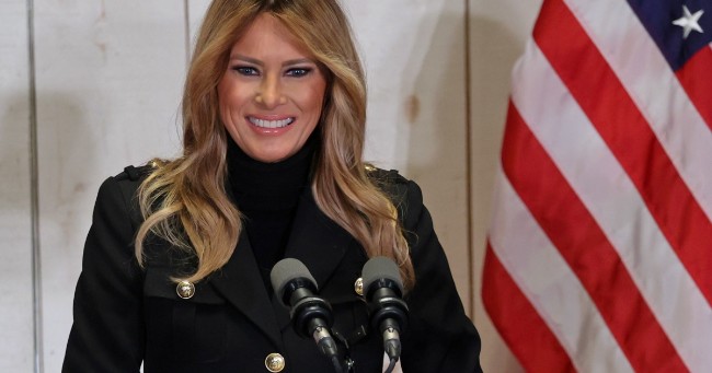 2020-11-01T004816Z_1032866439_RC20UJ9CZ0ED_RTRMADP_3_USA-ELECTION-TRUMP.jpg