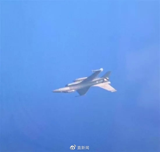 高调“成军”仅54天 台军F-16V战机为何就摔了？