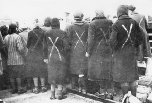 纳粹“死亡行军”：途中成功逃生的九名女囚