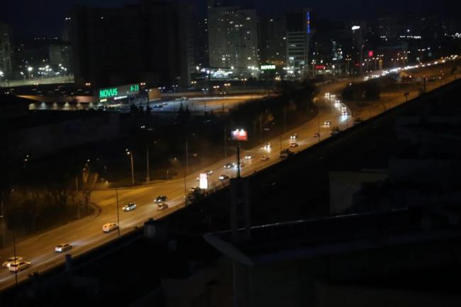 �վ����ɴ��������ڷ�̸��