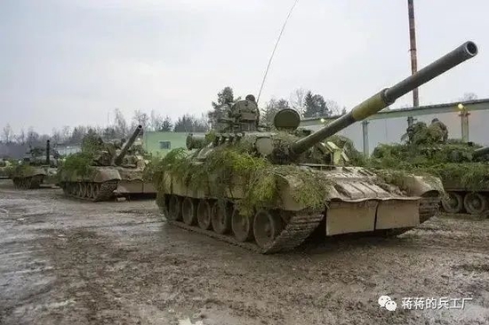 穿越时空的战争：浅谈俄乌战争中的T-80坦克