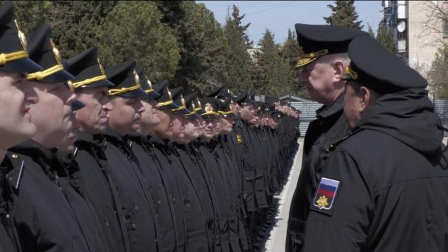 ����˹������˾��Ҷ��÷ŵ��Nikolai Yevmenov��У�ġ�Ī˹�ƺš��Ĵ�Ա��&nbsp;&nbsp;&nbsp;ͼ�������Զ���˹����������