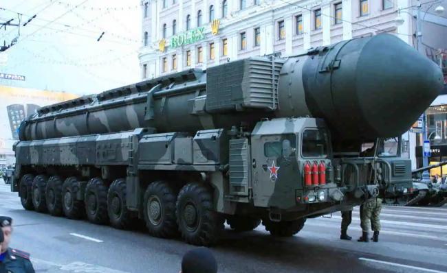 俄军试射“萨尔马特”核导弹 俄国防部:没有同类 无法拦截