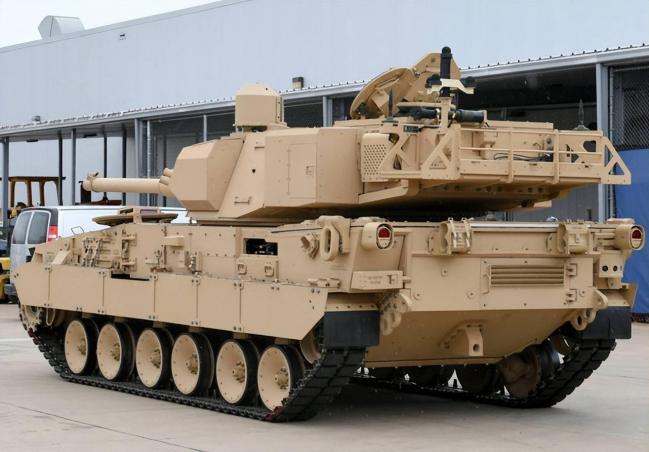 美军新轻坦选定，2025年列装！步兵战车底子，却想挑战15式