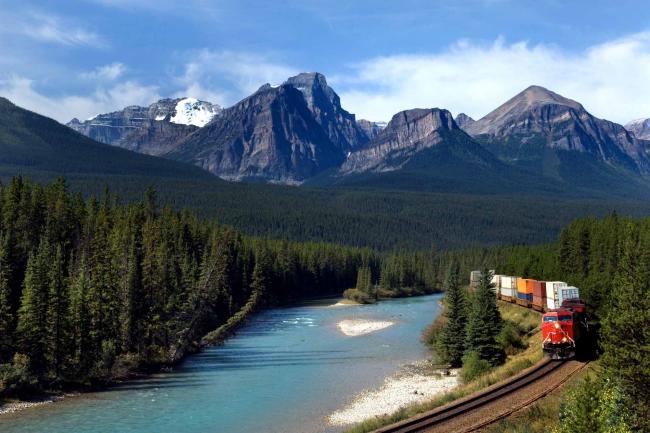 CN¬壮美的加拿大铁路