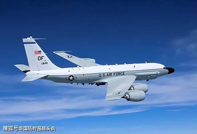 解放军三次海上射击试验 美军RC-135U抵近侦察