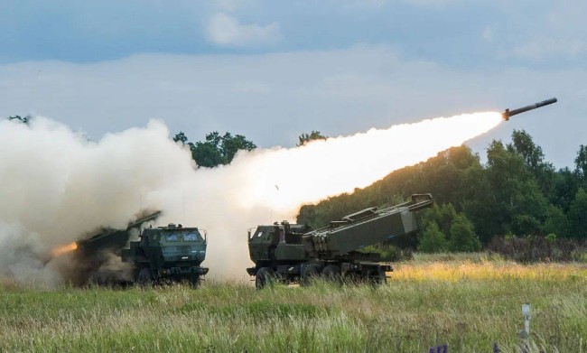 俄乌战场要压制海马斯，只能购买中国火箭炮