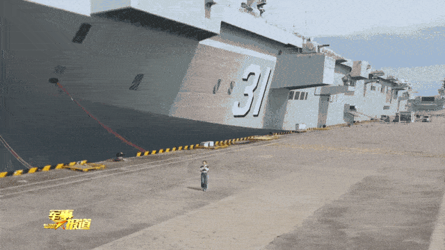 “六边形战士”！075“安徽”舰画面曝光