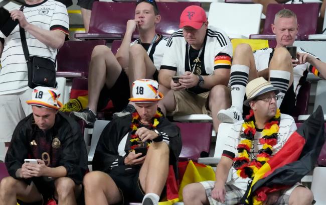 爆冷败给日本，德国球迷集体崩溃了