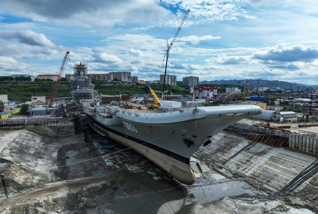 俄军库兹涅佐夫号航母，2024年前修不好了