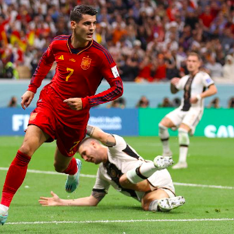 世界盃E组西班牙1:1赛和德国 暂居小组榜首