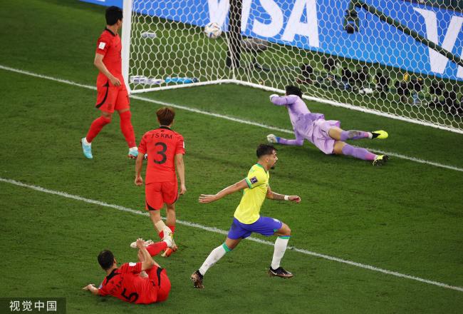 巴西大胜韩国 轻松晋级世界杯8强