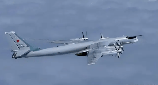 中俄轰炸机战略巡航 是时候歼-20来伴飞了