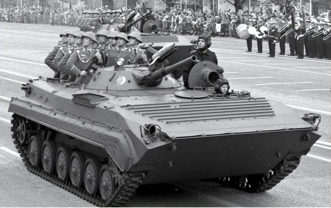 魔改！越南首款国产步战车 堪称战场活靶子