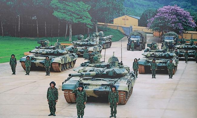 中国南方邻国办防务展 直言武器来源要多样化