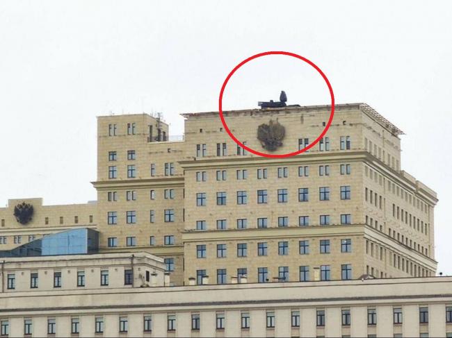 乌战新阶段？传莫斯科主要大楼架设防空弹炮系统
