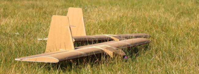 1小时折好的“纸飞机”  摧毁了1亿美金的战斗机