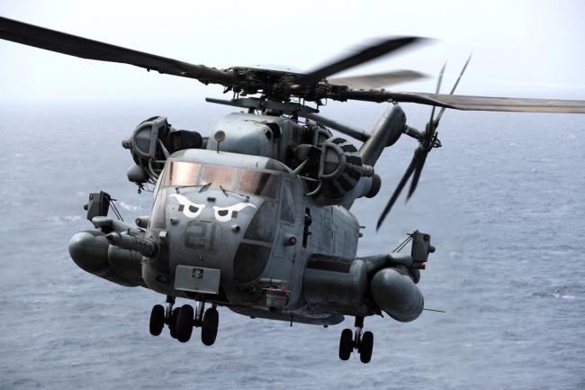 6年后重现 美军“超级种马”直升机坠毁5人殉职