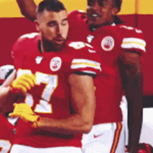 202508_17564976664622.gif 640 (16).gif