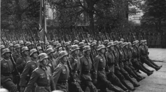 202511_17642006697376.jpg 640.jpg