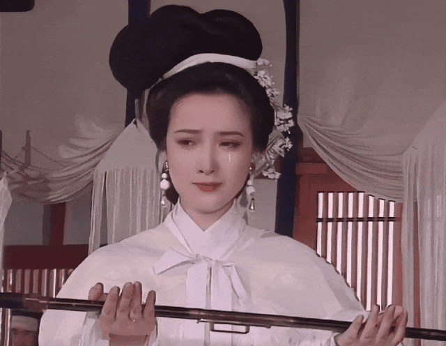 202512_17660065389413.gif 640.gif