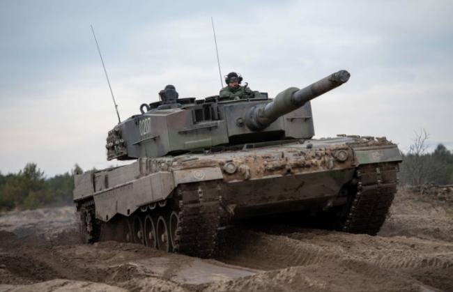 俄拆北约豹2坦克有重大发现 中国瞎忙什么? 俄拆北约豹2坦克有重大发现 中国瞎忙什么?