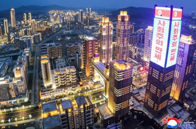 朝鲜电视台多次播放金主爱单独特写镜头 朝鲜电视台多次播放金主爱单独特写镜头