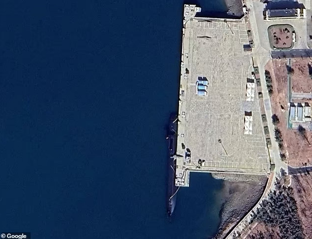 卫星揭密 中共秘密基地藏6艘核潜艇 卫星揭密 中共秘密基地藏6艘核潜艇