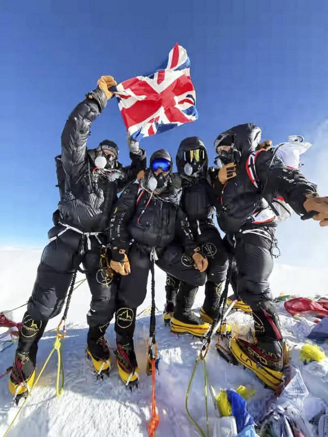 未经任何训练!英登山队5天攻下圣母峰引大讨论 未经任何训练!英登山队5天攻下圣母峰引大讨论