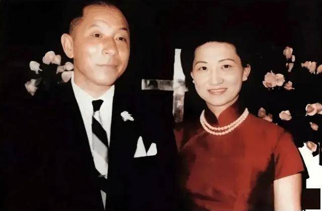 赵一荻有多美?16岁时在香山留影,美若天仙 赵一荻有多美?16岁时在香山留影,美若天仙