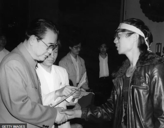 8964,王丹吾尔开希与李鹏对话争论点是什么? 8964,王丹吾尔开希与李鹏对话争论点是什么?