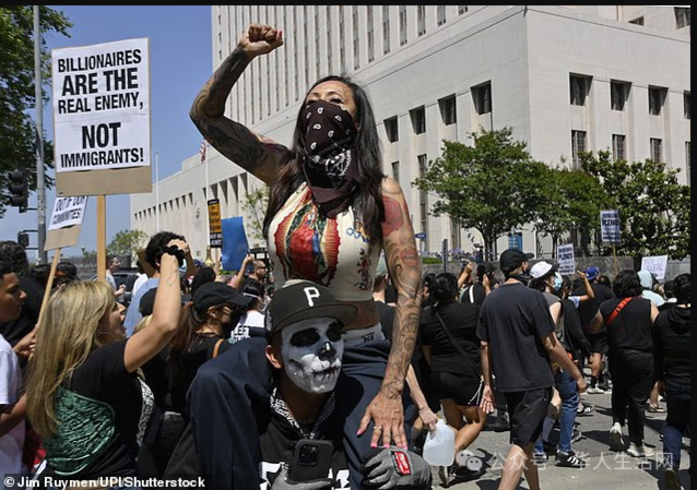 海军陆战队抵达洛城 川普宣布新军令 打持久战 海军陆战队抵达洛城 川普宣布新军令 打持久战