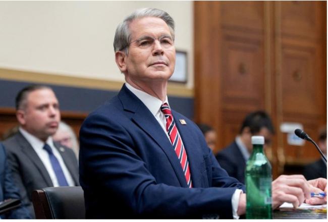 被质问川普关税政策反复 美财长妙答情商高 被质问川普关税政策反复 美财长妙答情商高