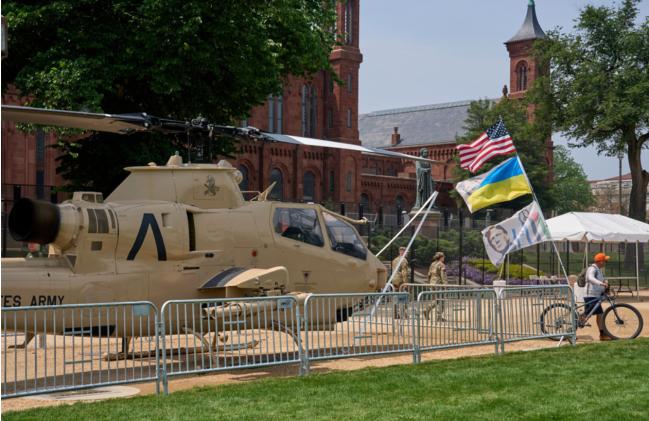 川普过寿全美2000场“无王日”示威 仅1地跳过 川普过寿全美2000场“无王日”示威 仅1地跳过