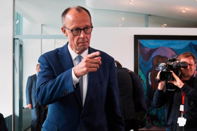 他称赞以色列:“为全世界干脏活” 他称赞以色列:“为全世界干脏活”