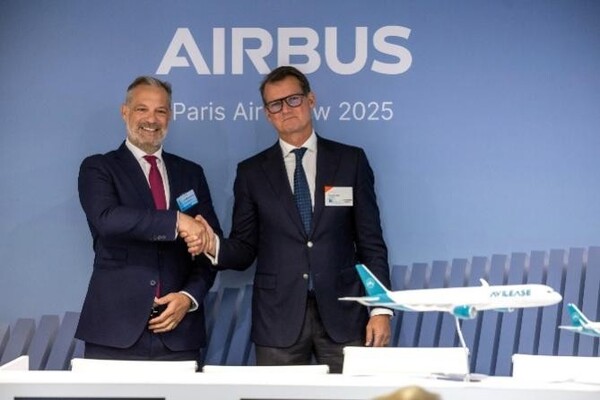 巴黎航展现场 “波音哭,空客笑” 巴黎航展现场 “波音哭,空客笑”