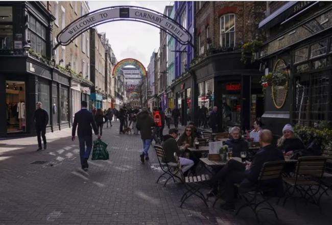 中国男子以这理由寻求庇护 获准续留英国 中国男子以这理由寻求庇护 获准续留英国