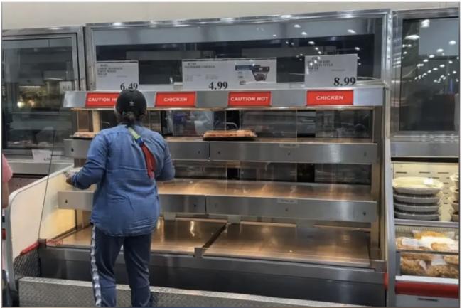 Costco烤鸡怎么去骨?看员工30秒神操作 Costco烤鸡怎么去骨?看员工30秒神操作