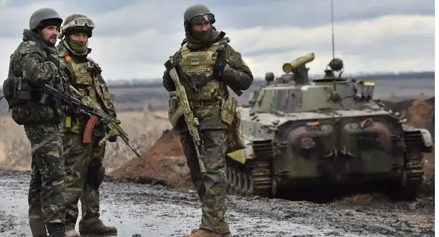 俄罗斯集结5万军队  普京新计划曝光 俄罗斯集结5万军队  普京新计划曝光