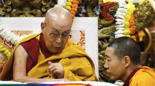 向天再借40年——达赖喇嘛梦想推迟转世 向天再借40年——达赖喇嘛梦想推迟转世