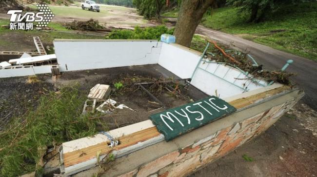 德州“神秘营”27人遇难 两女童手牵手赴黄泉 德州“神秘营”27人遇难 两女童手牵手赴黄泉