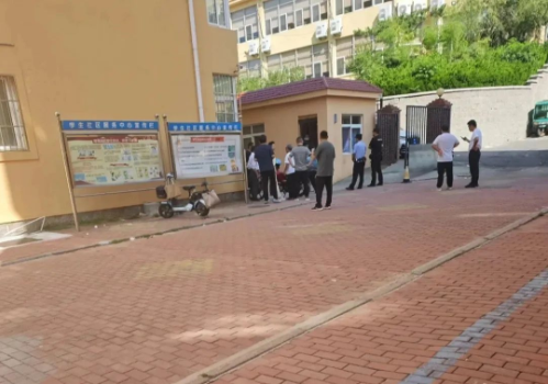 热不死的乘客,热死的大爷 热不死的乘客,热死的大爷