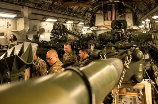 “未来几天,美国武器或将大量涌入乌克兰” “未来几天,美国武器或将大量涌入乌克兰”