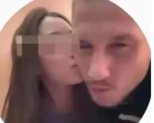 “有辱国格”大学女生被开除 胡锡进发声:过严 “有辱国格”大学女生被开除 胡锡进发声:过严