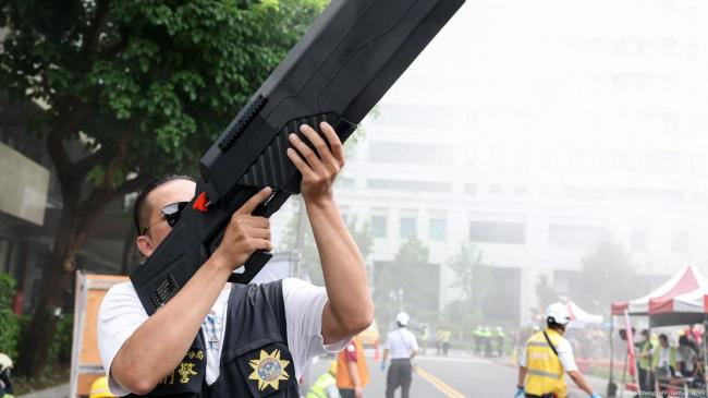 台北举行防空演习 模拟中国攻台 台北举行防空演习 模拟中国攻台