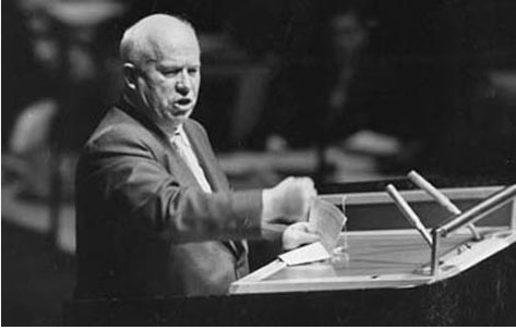 小学生总书记海边度假 政治老人携反对派政变 小学生总书记海边度假 政治老人携反对派政变