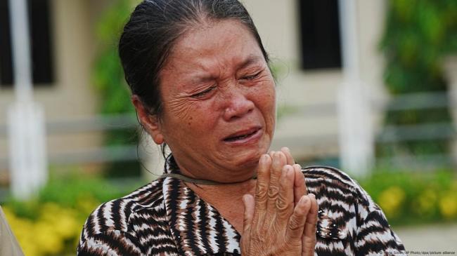 泰柬冲突死亡人数升至33人 柬呼吁立即停火 泰柬冲突死亡人数升至33人 柬呼吁立即停火