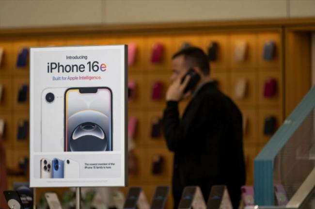 日本人超疯这款手机 日本人超疯这款手机